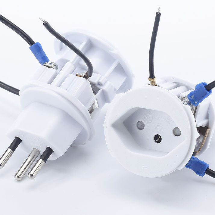 230V Most safe European VDE schuko plug socket with ground metal design for new product