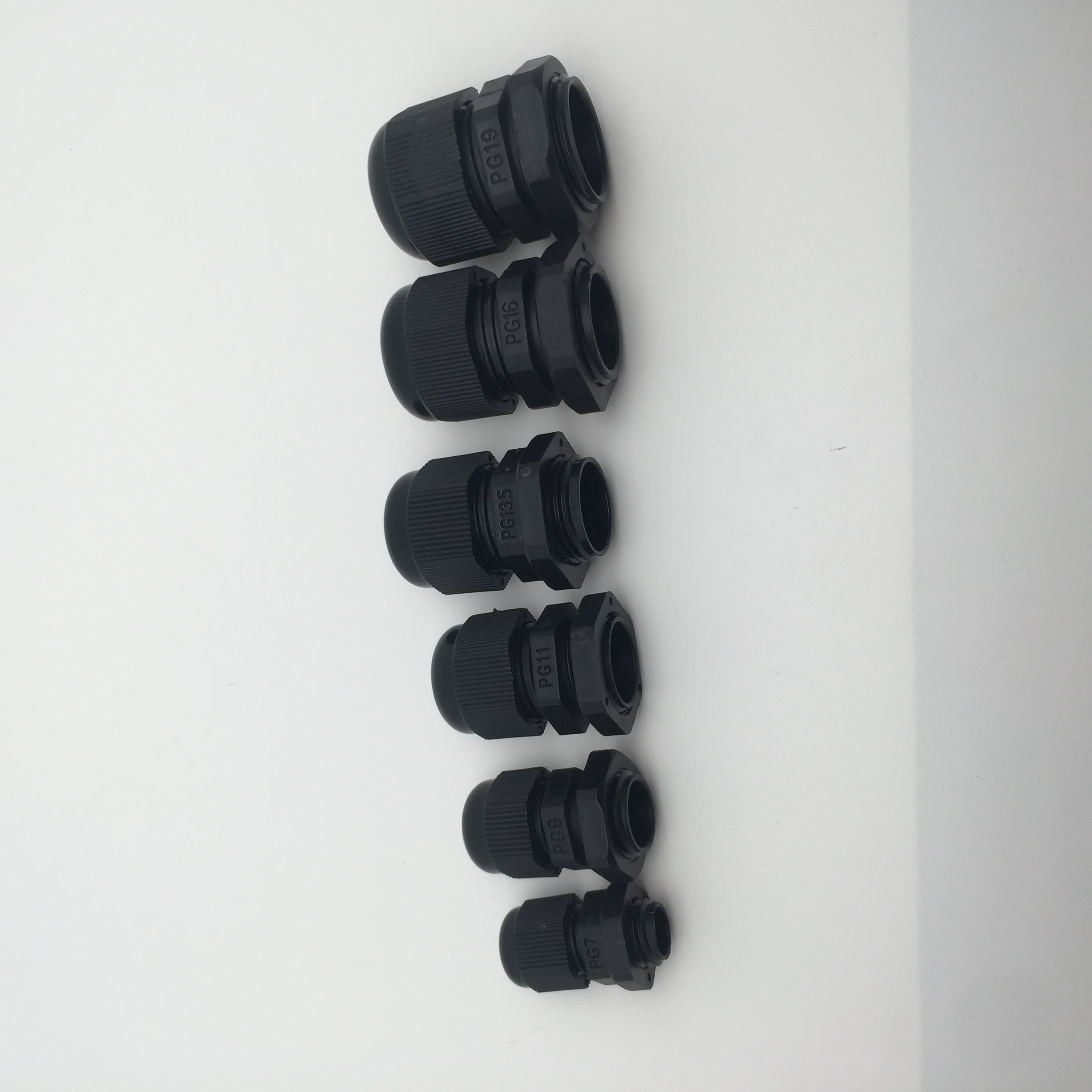 Professional Development High Quality Nylon Cable Gland Plug Polyamide Cable Gland PG