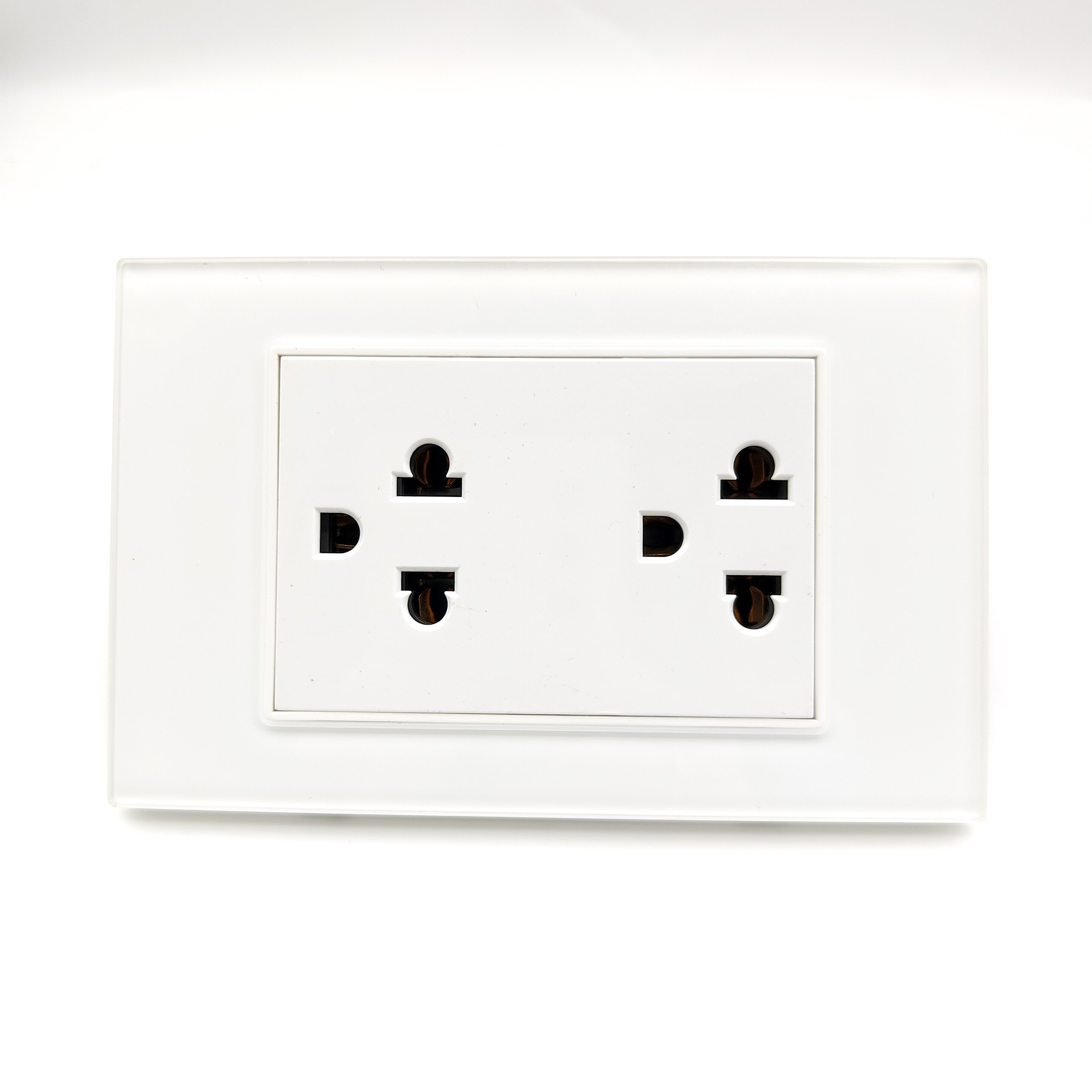 OEM ODM 2023New 110-250V AC Plug Glass US America Socket 6 Pins Universal Wall Socket