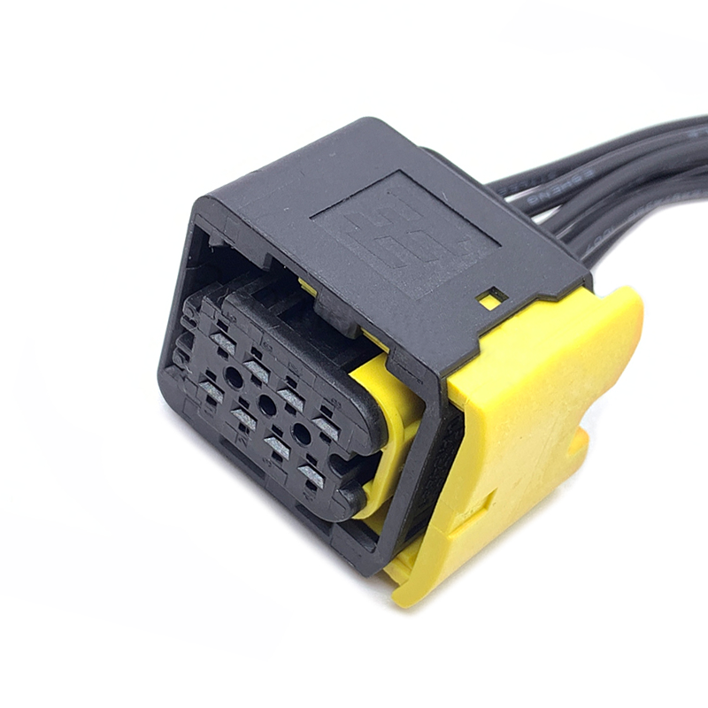 1-1564417-1 8Pin Tyco HDSCS Automotive Electronic Connector Wiring Harness For New Energy Vehicle Urea Plug 1418438-1