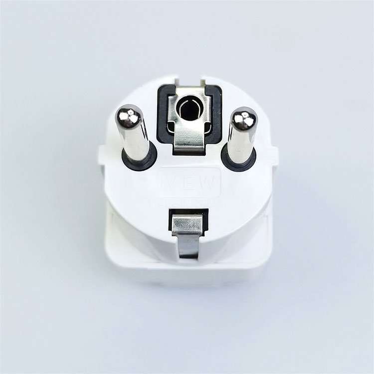 Ingelec French Plug Socket Adapter Plug 16A 250V Electrical Products Supply Wholesale Warranty10 Years