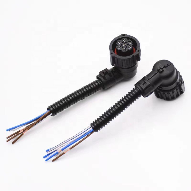 OEM Heavy truck taillight 7pin trailer connector-wire headlight tail lamp plug harness 7-hole wiring harness connector supply