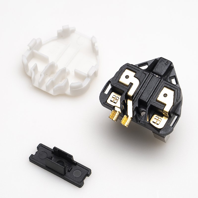 Good Price UK Electric Accessories Projector Power Cable Extension Cord Brass PIN PBT Fireproof Fuse 13A BS Male Plug Insert