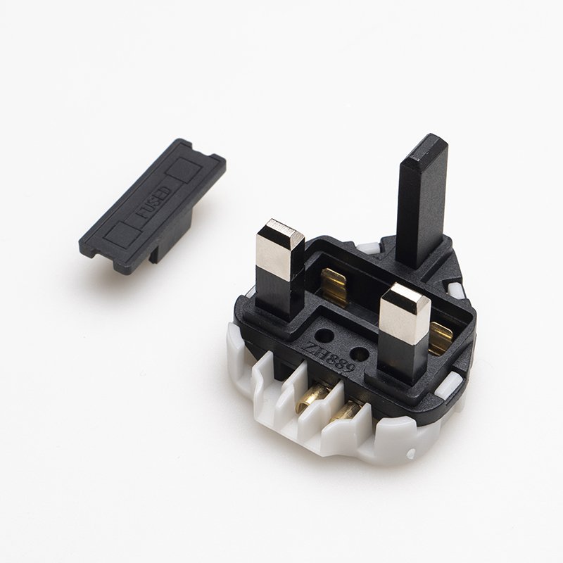Good Price UK Electric Accessories Projector Power Cable Extension Cord Brass PIN PBT Fireproof Fuse 13A BS Male Plug Insert