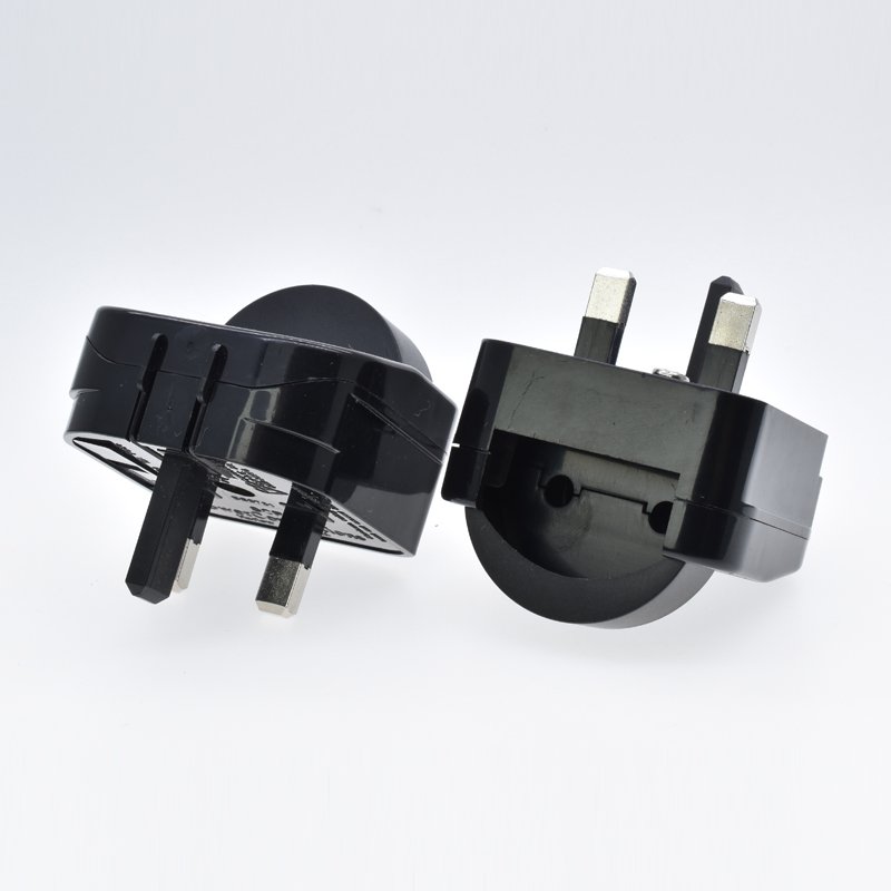EU to UK plug adapter 13A250V built-in fuse Euro European round 2 prong 4.0mm to type-G British Malaysia travel adapter 5731