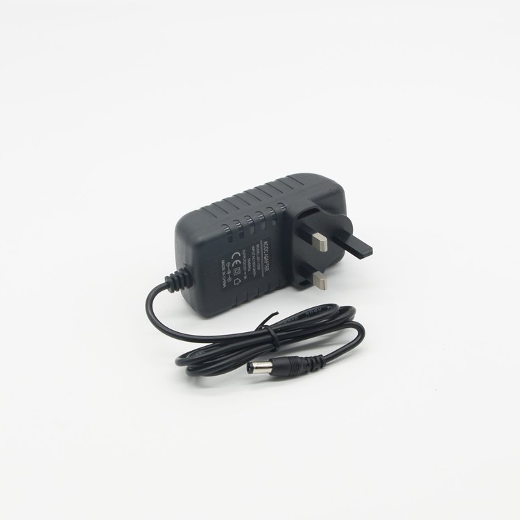 3V 5v 6v 9v 10v 12v 15v 18v 20v 24V 0.5A 1A 1.5A 2A 2.5A 3A 4A CE FCC Wall Plug AC DC Power Adapter Power Supply Adaptor