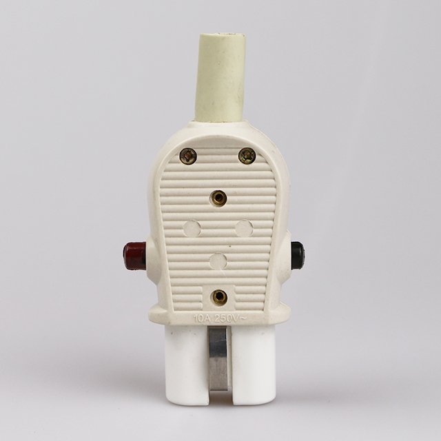 F315K 16A Bakelite shell high frequency ceramic socket electrical plug with the pull switch for the rice cooker