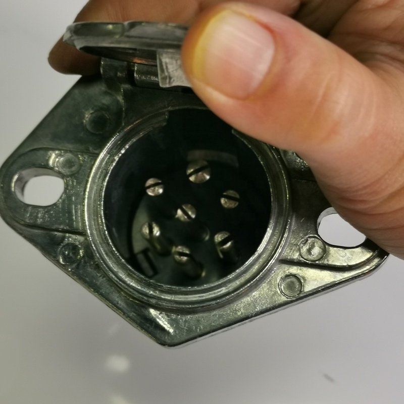 Truck Connector Plug Trailer Lamp Connection 7-Way 7 Pin Trailer Socket electrical coupler