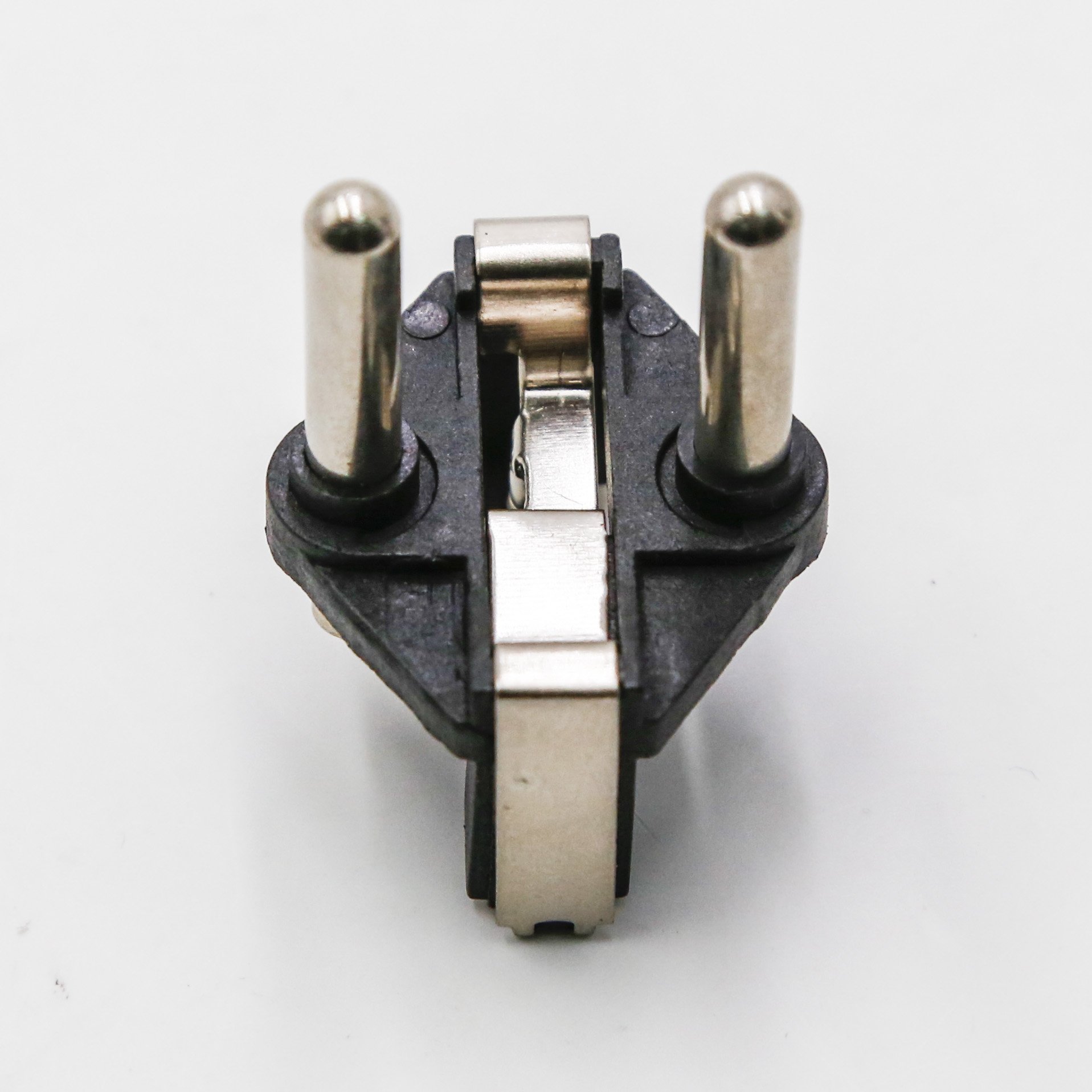 093-SXY-120 RUSSIA PLUGS INSERT 4.0MM VDE YELLOW COLOUR VDE ROHS EUROPE TURKEY