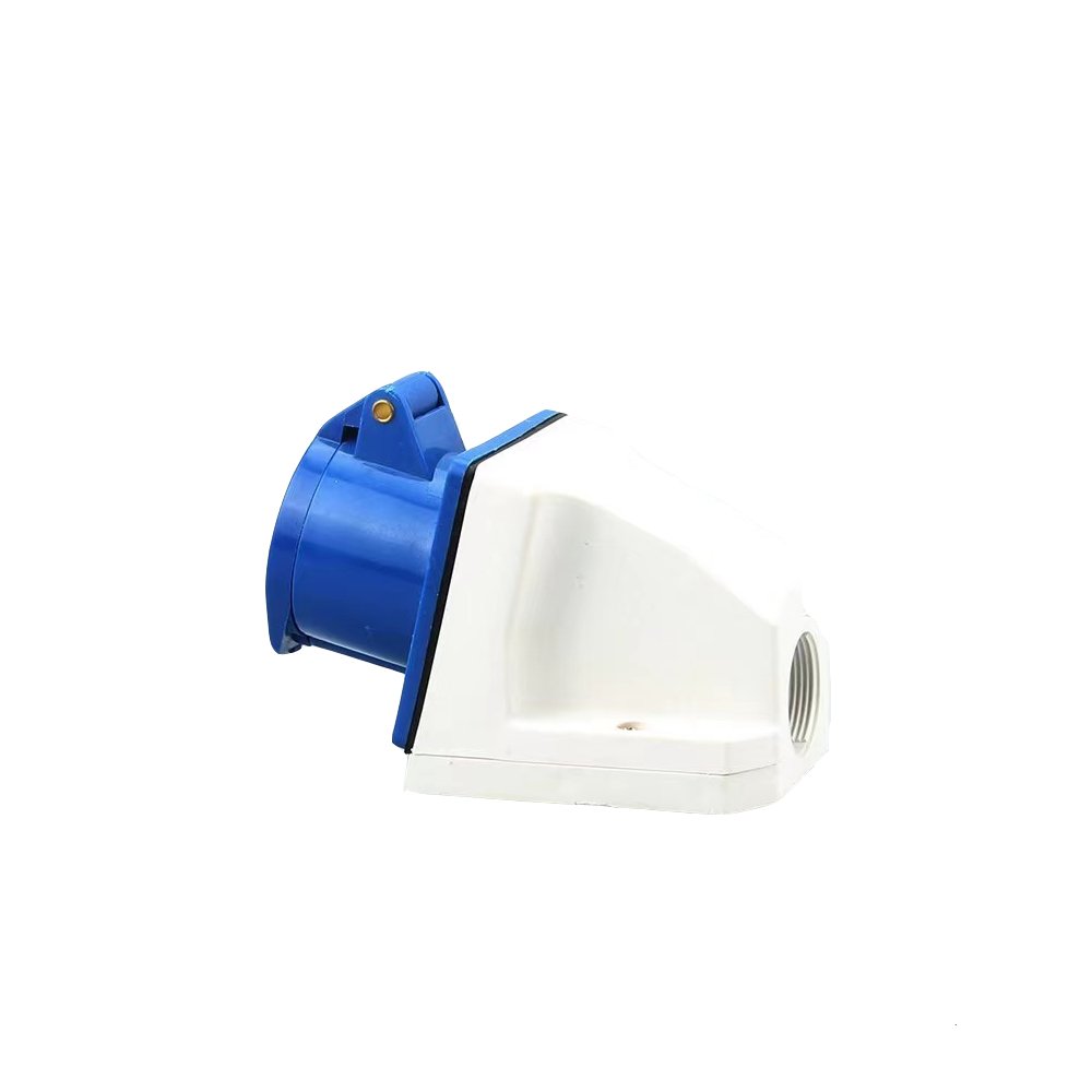 Industrial 32A Plug with 3 or 5 AC Outlets 220V 2P+E IP44 Interconnection Devices 16A Rated Current Coupler