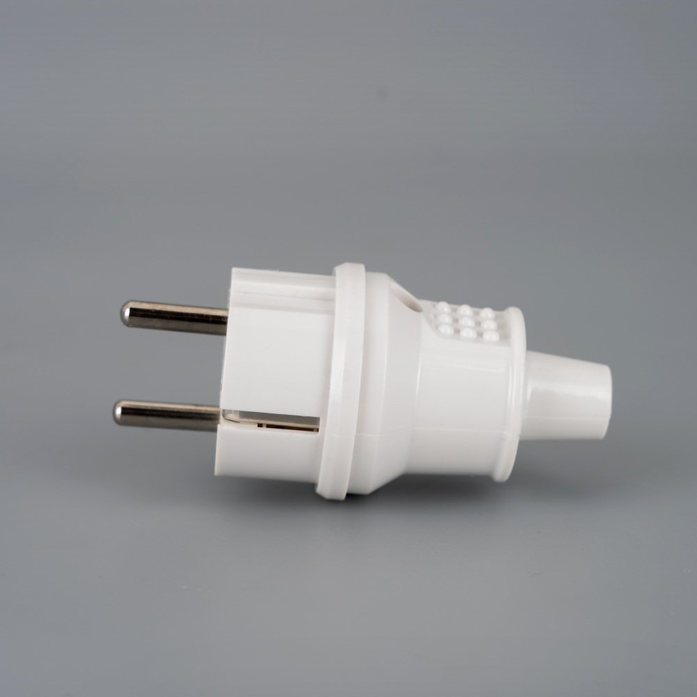 power plug 2 round pin new products 220V-250V, 16A German plug with grounding