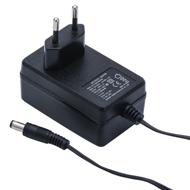 Short 12V DC Regulator Adapter CE and ROHS Certified 9V DC 1A 2A 3A Plug-In Switching Type Guitar Effects Pedal Power Supply