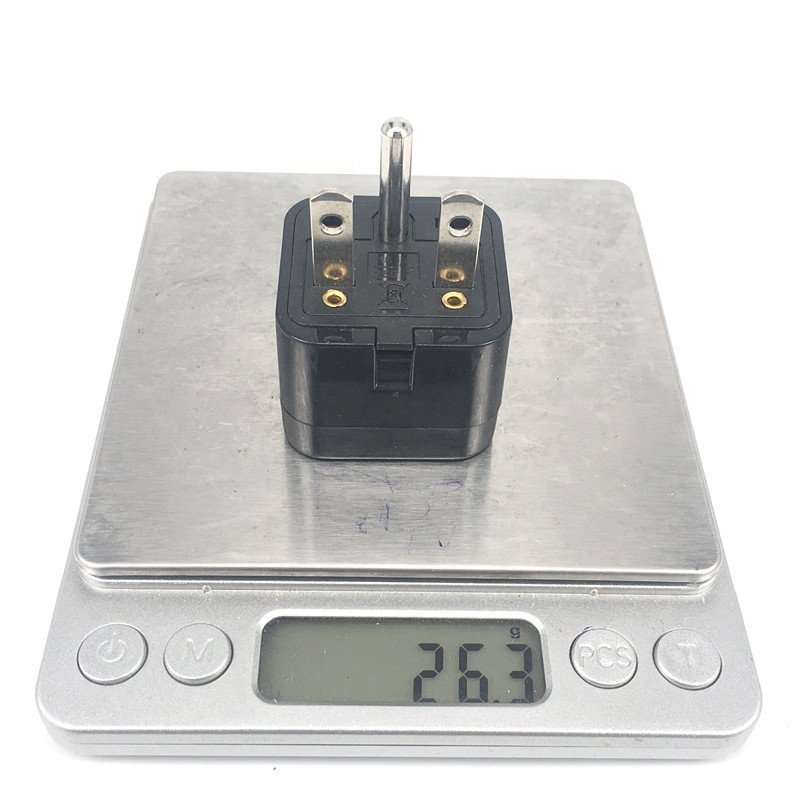 universal to 3pin American USA Canada Japan Taiwan 220V converter plug adapter travel WD-18