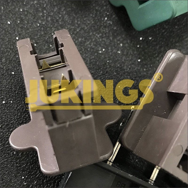 125V SPT-2 Vampire Plug with 2 Outlets Slip on Male Plug for C7C9 Christmas Lights PVC IP44 CN Standard