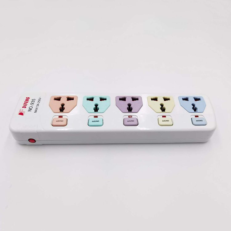 Universal power strip colorful plastic extension socket safety plug with fuse protection individual switch electric socket