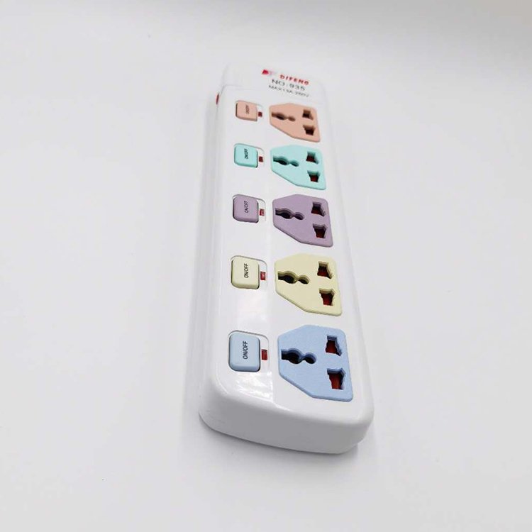 Universal power strip colorful plastic extension socket safety plug with fuse protection individual switch electric socket