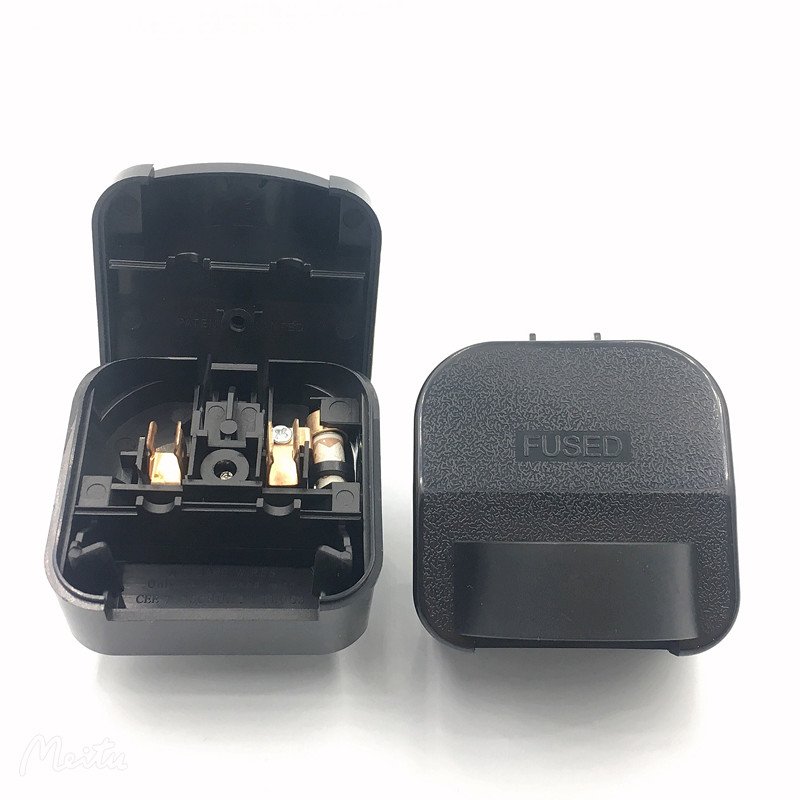 EU to UK plug adapter 13A250V built-in fuse Euro European round 2 prong 4.0mm to type-G British Malaysia travel adapter 5731