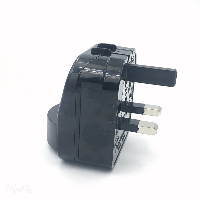 EU to UK plug adapter 13A250V built-in fuse Euro European round 2 prong 4.0mm to type-G British Malaysia travel adapter 5731