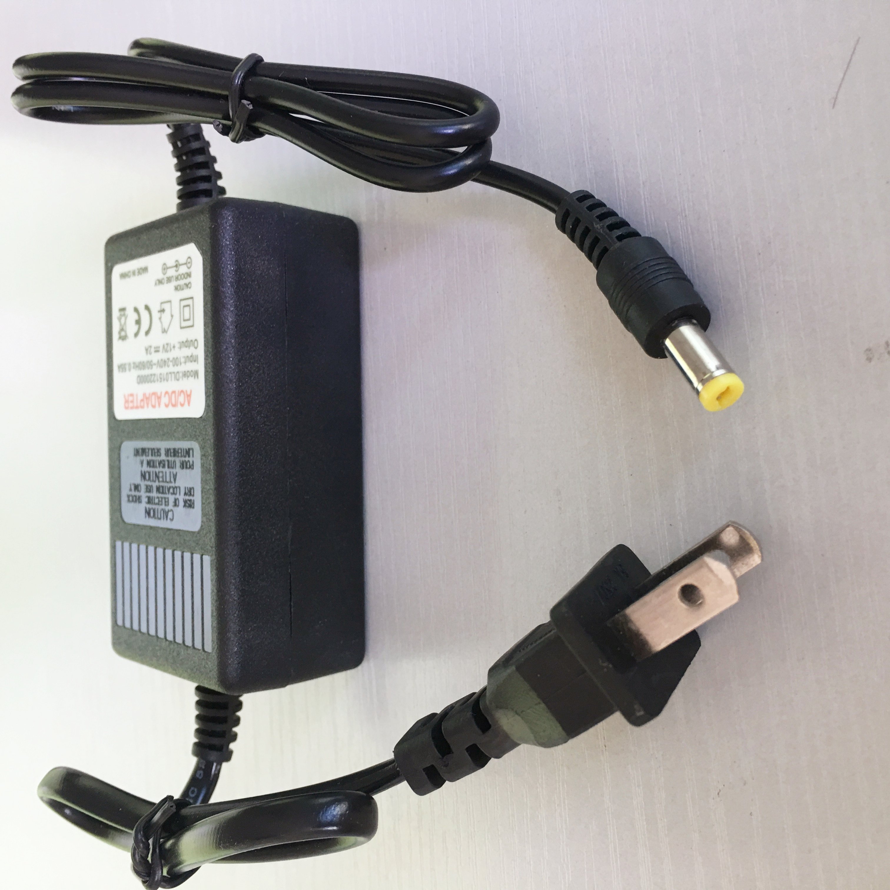 Desktop type eu us uk au cn plug 12V 2A dc power supply 12v 2000mA 24w power adapter for CCTV Camera DVR LCD monitor