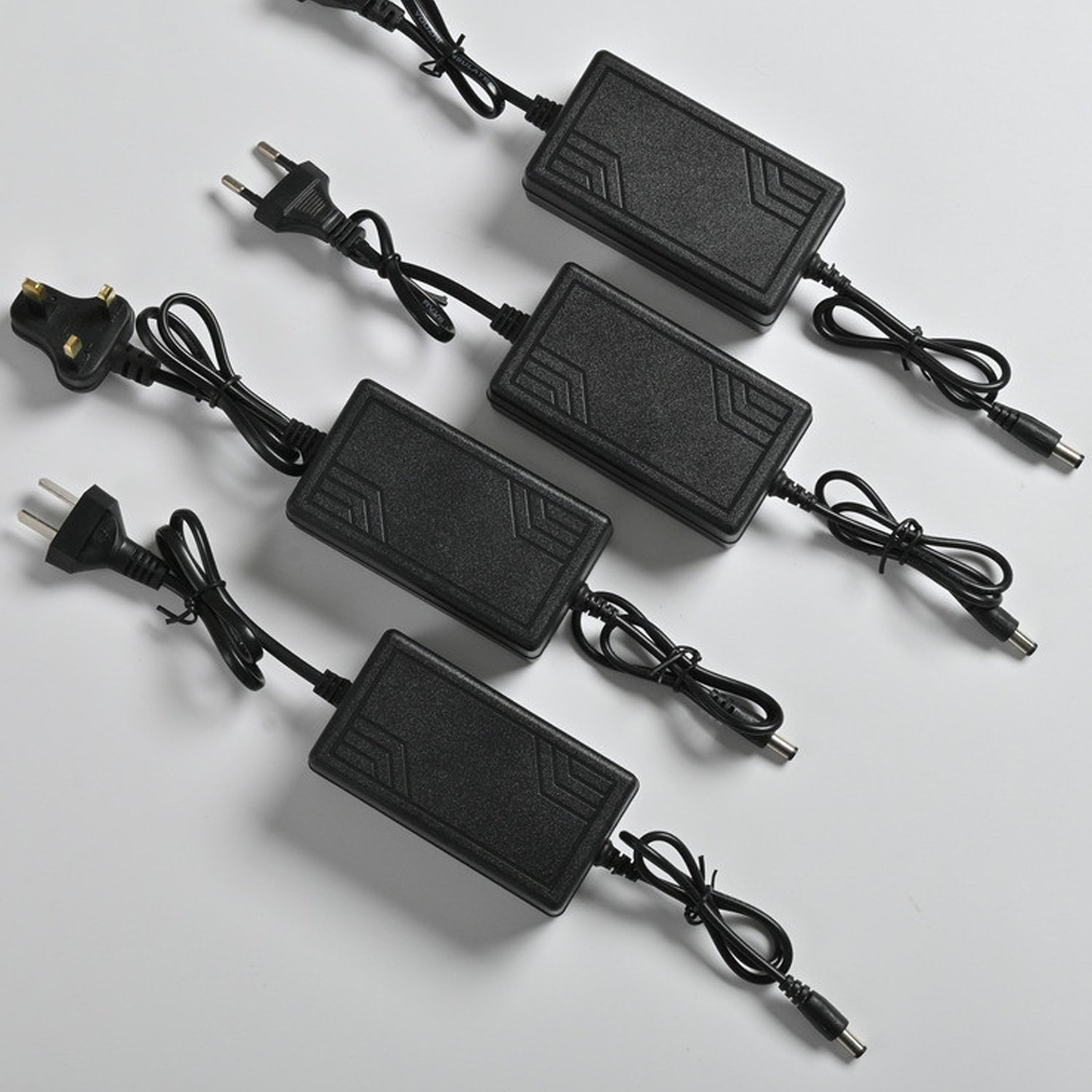 Customized 21V Lithium Battery Charger EU/AU/UK/US Plug 0.5A 1A 2A 3A lithium ion battery charger For Electric Scooter Bike