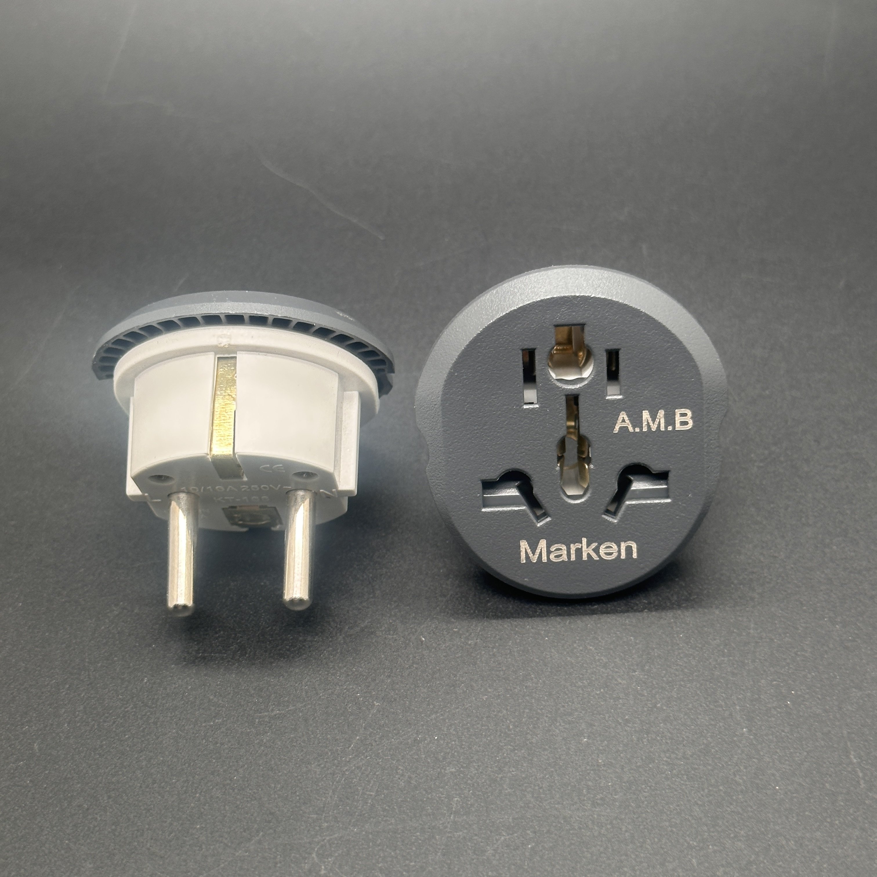 Manufacturers direct sales of EU standards copper core multifunctional British standards conversion plug