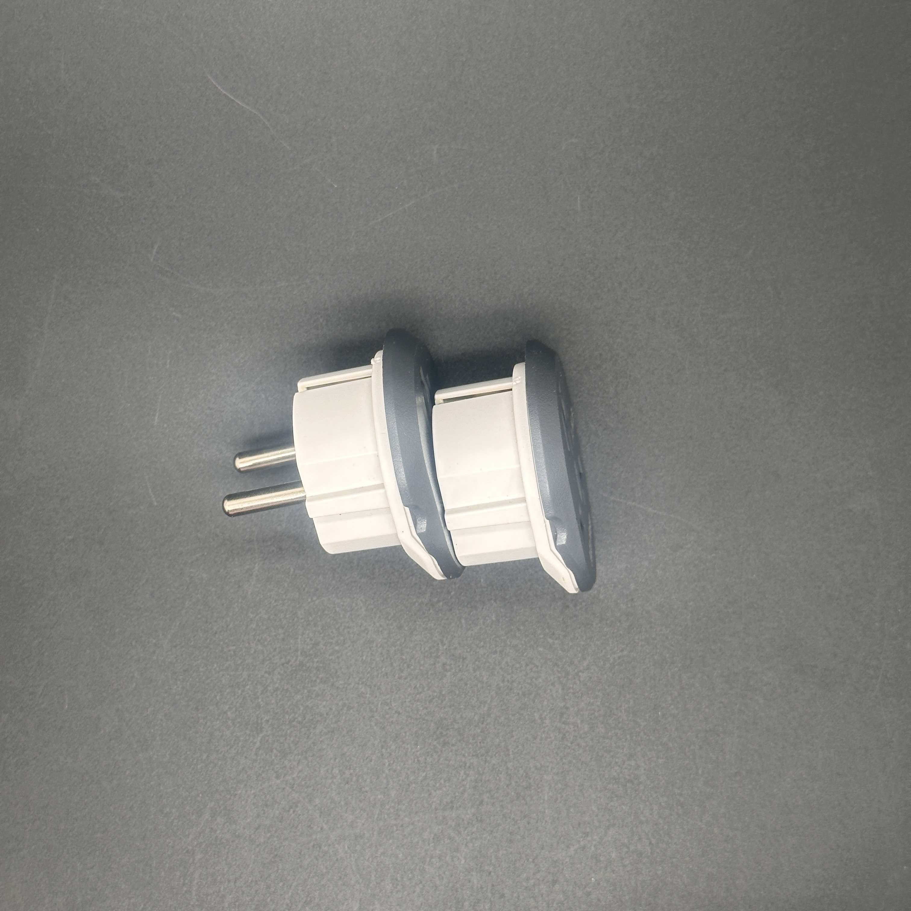 Manufacturers direct sales of EU standards copper core multifunctional British standards conversion plug