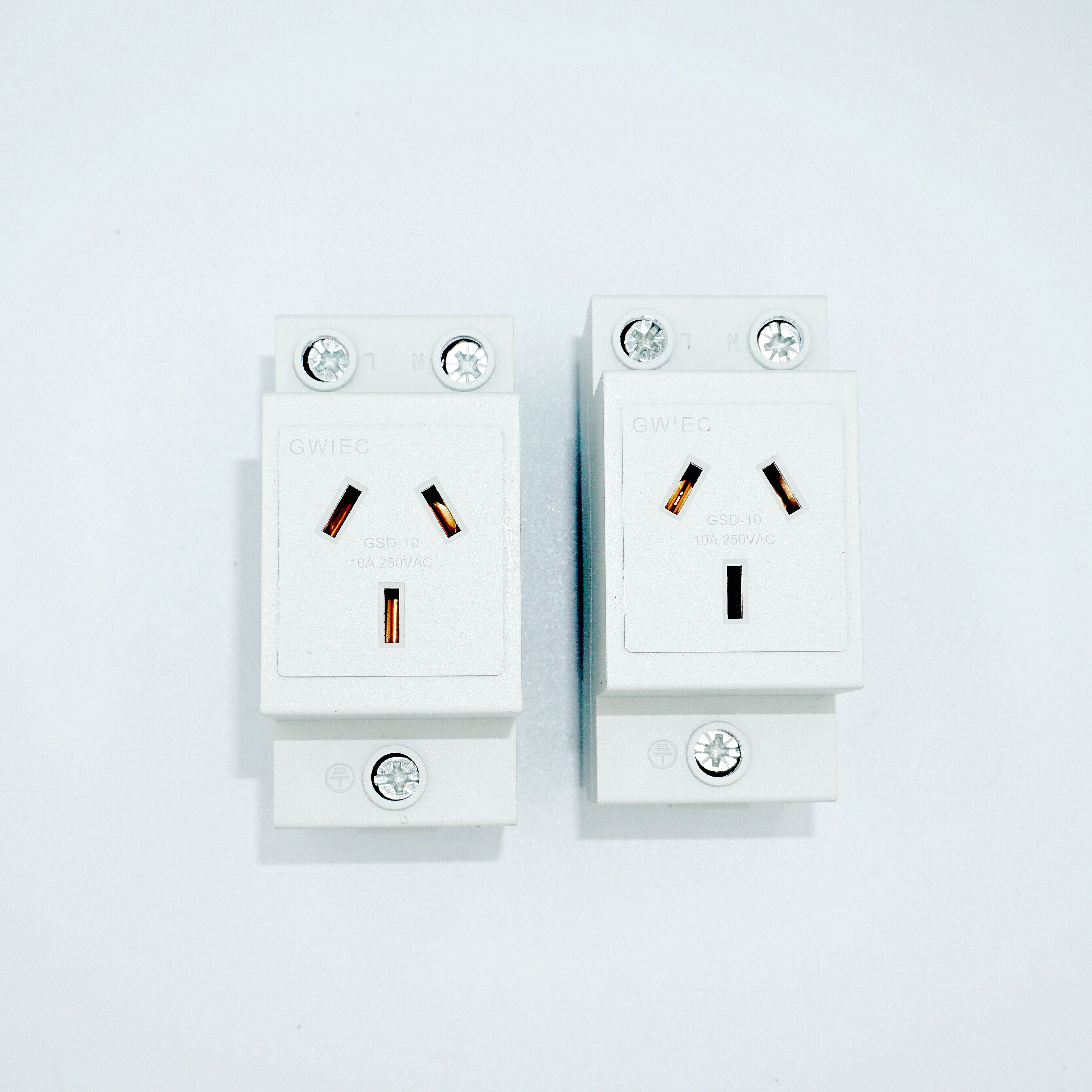 GWIEC Wholesale AC30 series 10A 3 Plug Din Rail Mounted Modular Switch Socket GSD-10 for Australia