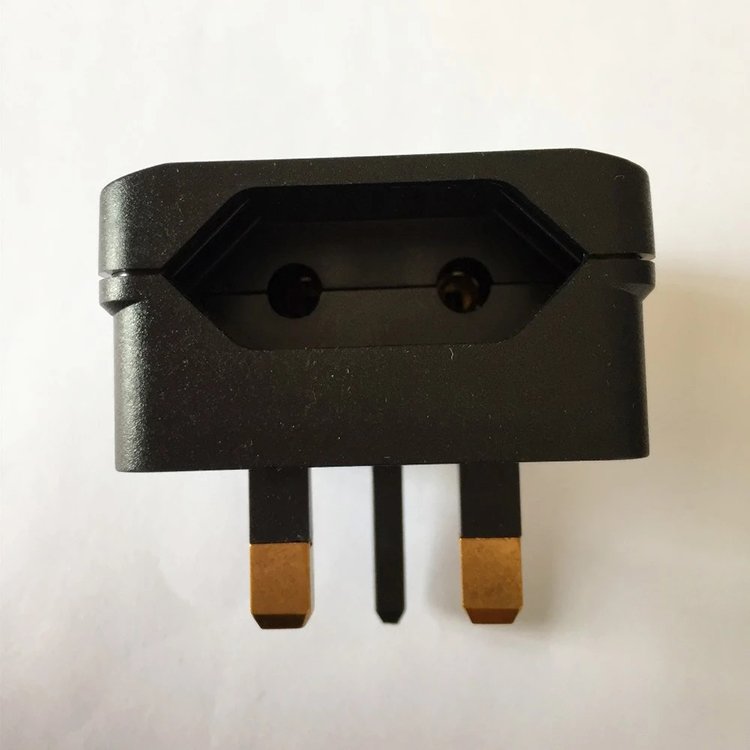 Wholesale UK 3 pin CE 13A fuse europe to uk plug adapter BS5732