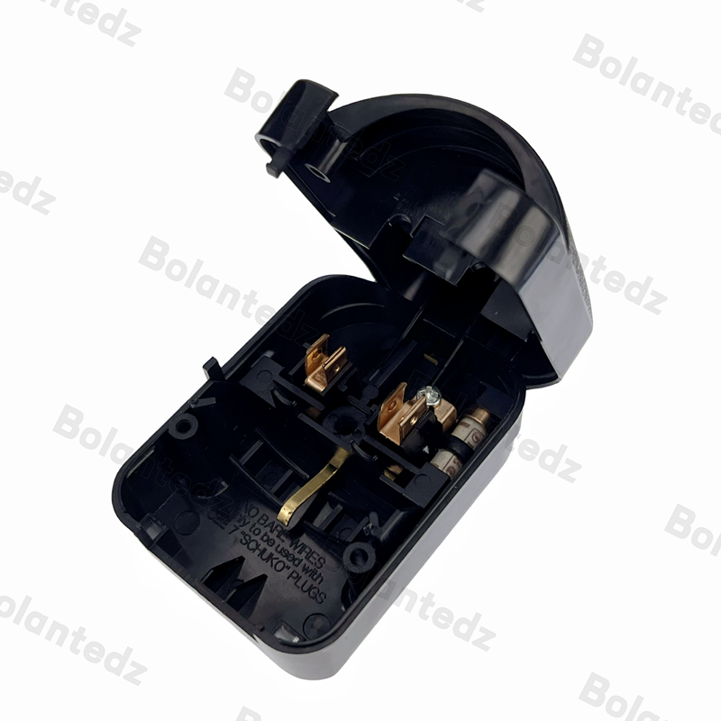 Top selling products Euro Germany Schuko plug to UK plug converter adapter with fuse 13A box type plug top 2 pin to 3 pin Type-G
