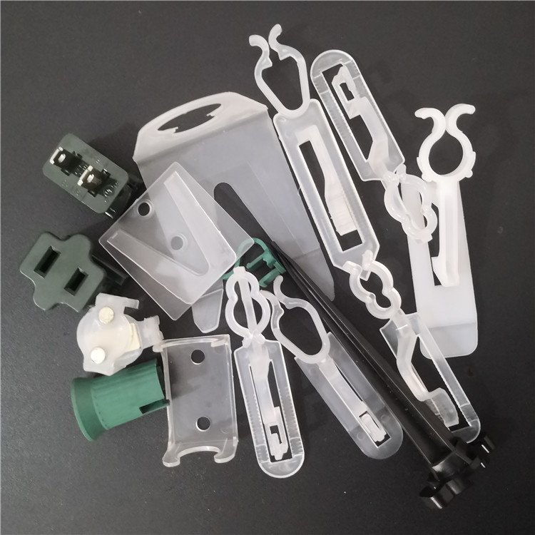 Attached Zip Plug SPT-1 Female Gilbert Vampire Plugs for Outdoor Custom Made Christmas Lighting Design