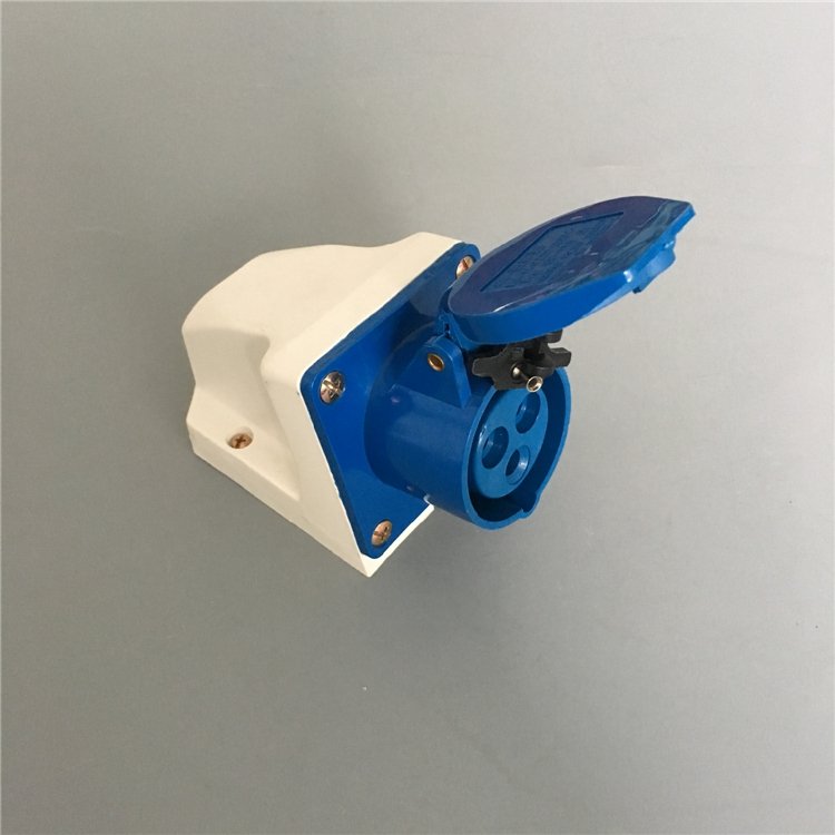 UK 240V Mains plug and wall mounted socket for Camping Caravan Motorhome Site hook up adapter