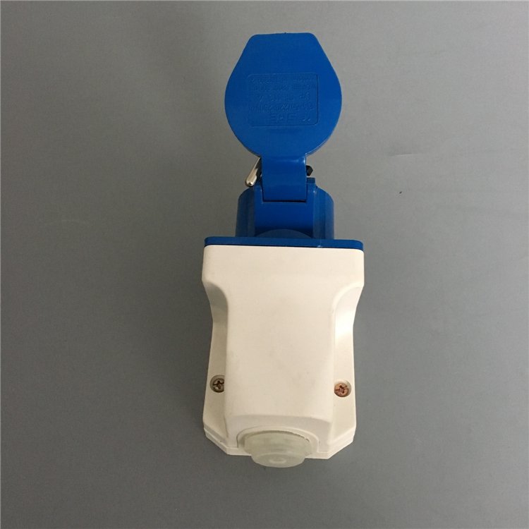 UK 240V Mains plug and wall mounted socket for Camping Caravan Motorhome Site hook up adapter