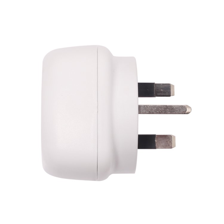 Universal 13A Fuse Travel Plug Adapter AU/US/EU to UK/EU for Singapore UK Malaysia dubai Converter for UK European Destinations