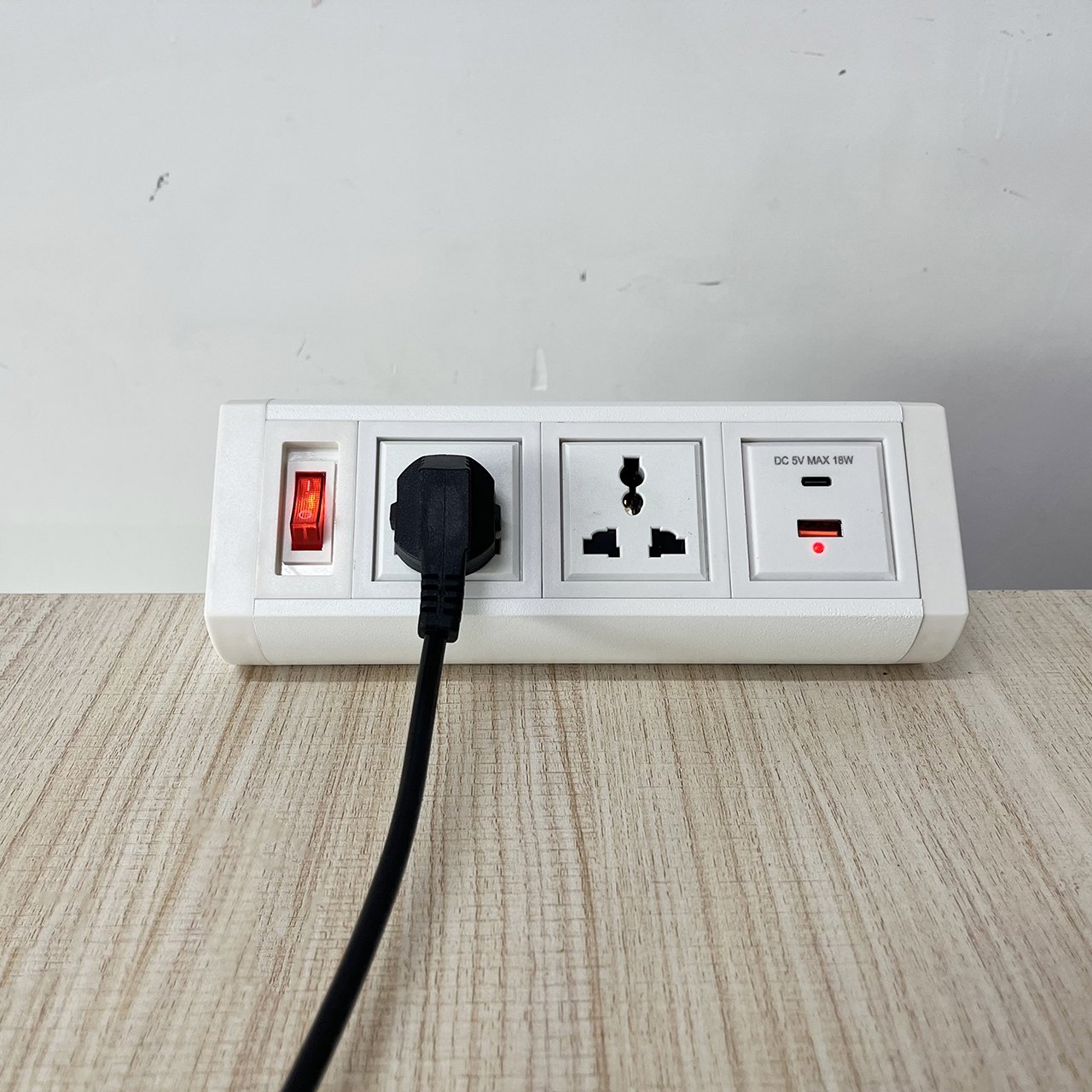 BNT Office Clamp on Table USB Charger Power Socket Edge Mounted Plug for Office Furniture