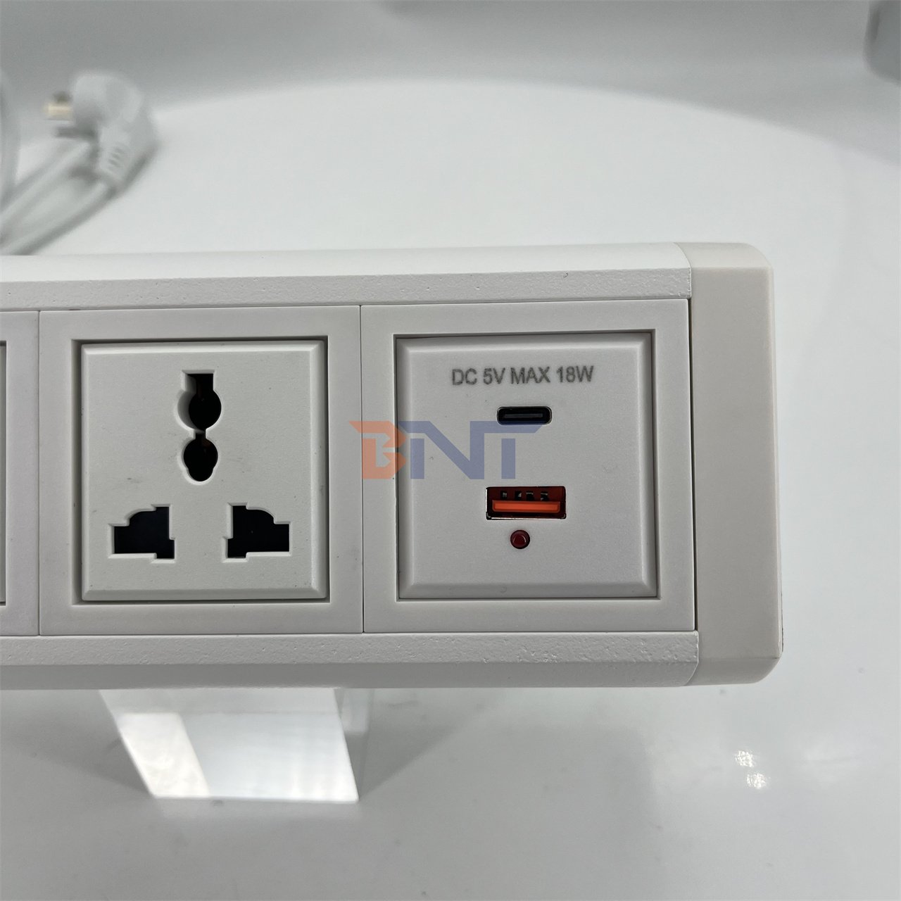 BNT Office Clamp on Table USB Charger Power Socket Edge Mounted Plug for Office Furniture