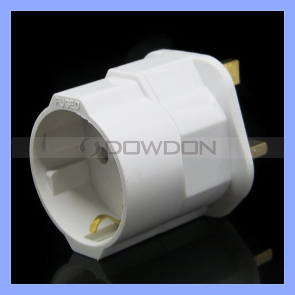 250V 16A AC Power Adapter Change Converter UK Plug EU Socket