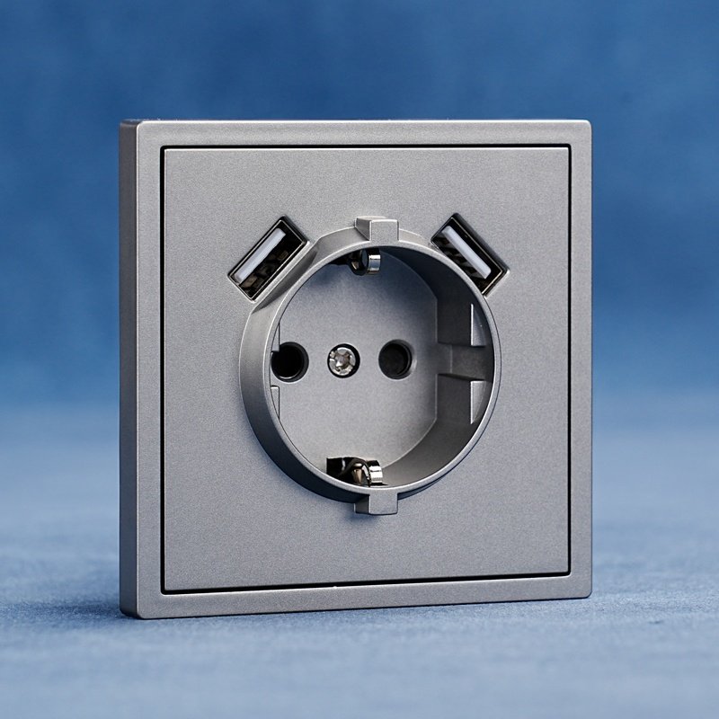 European USB 2 Port Charger Socket 220V Wall Germany Schuko Plug Socket With Double Type A USB Ports