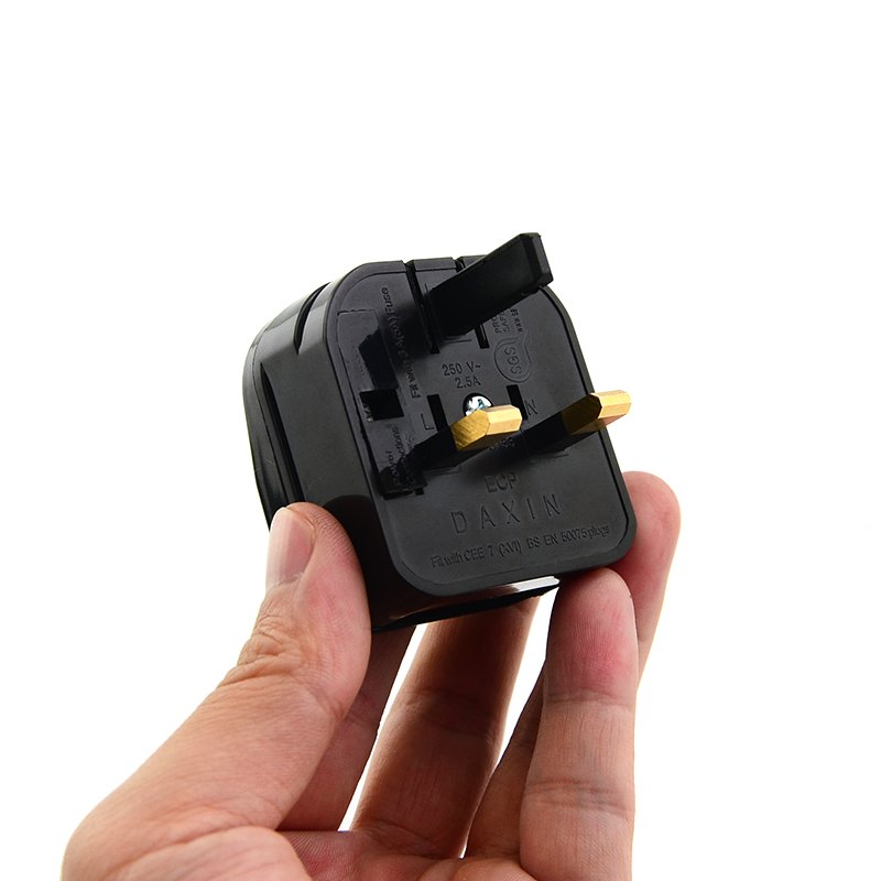 BS Standard BS5733 BS8546 UK 3 Pin Plug to European Euro EU 2 Pin Adapter Power Socket Travel Converter With 13A Fuse