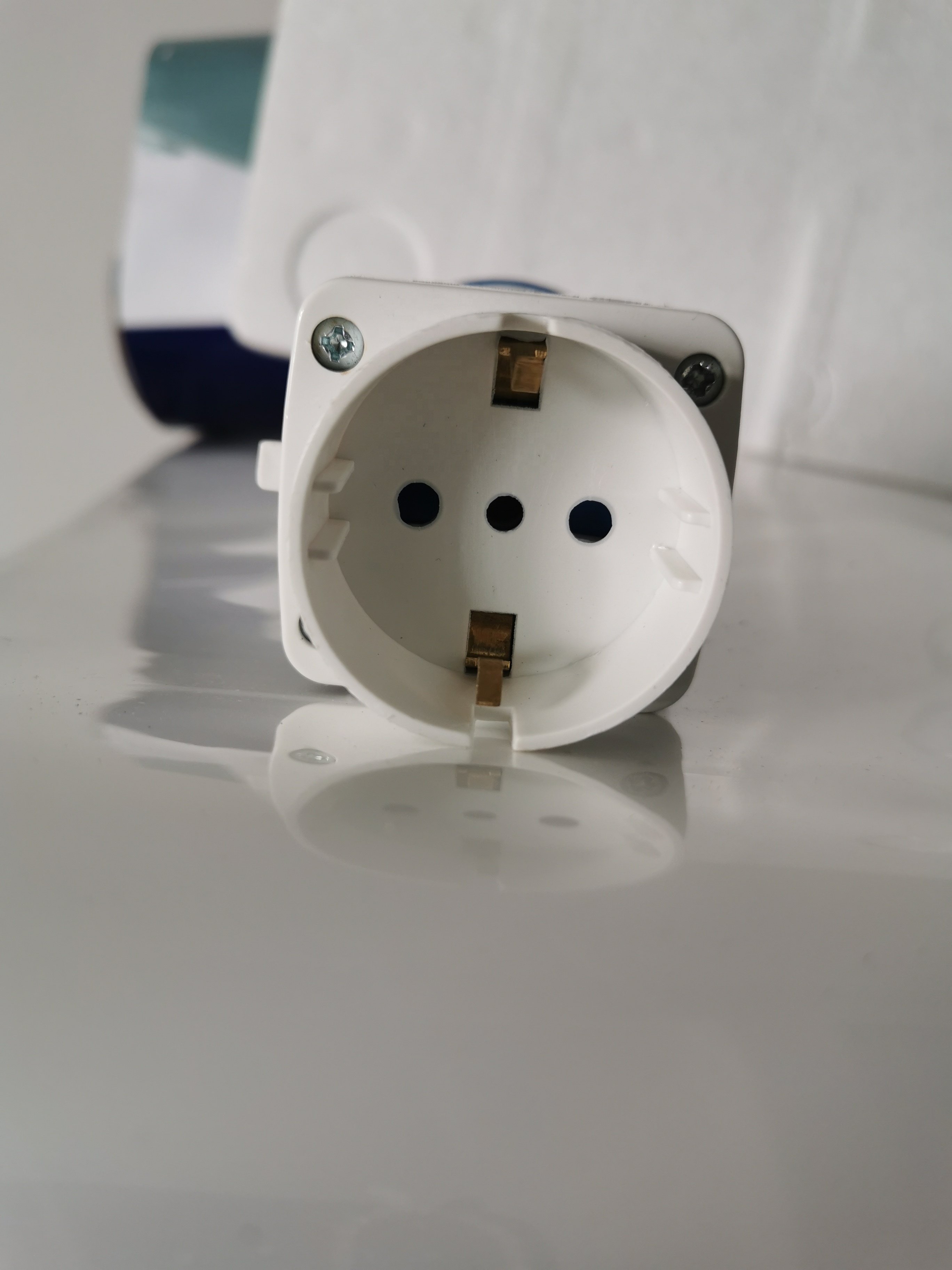 Electrical Plugs Sockets 16 Amp Industrial Plug Adaptor 2P+E Water Proof Socket Outlet