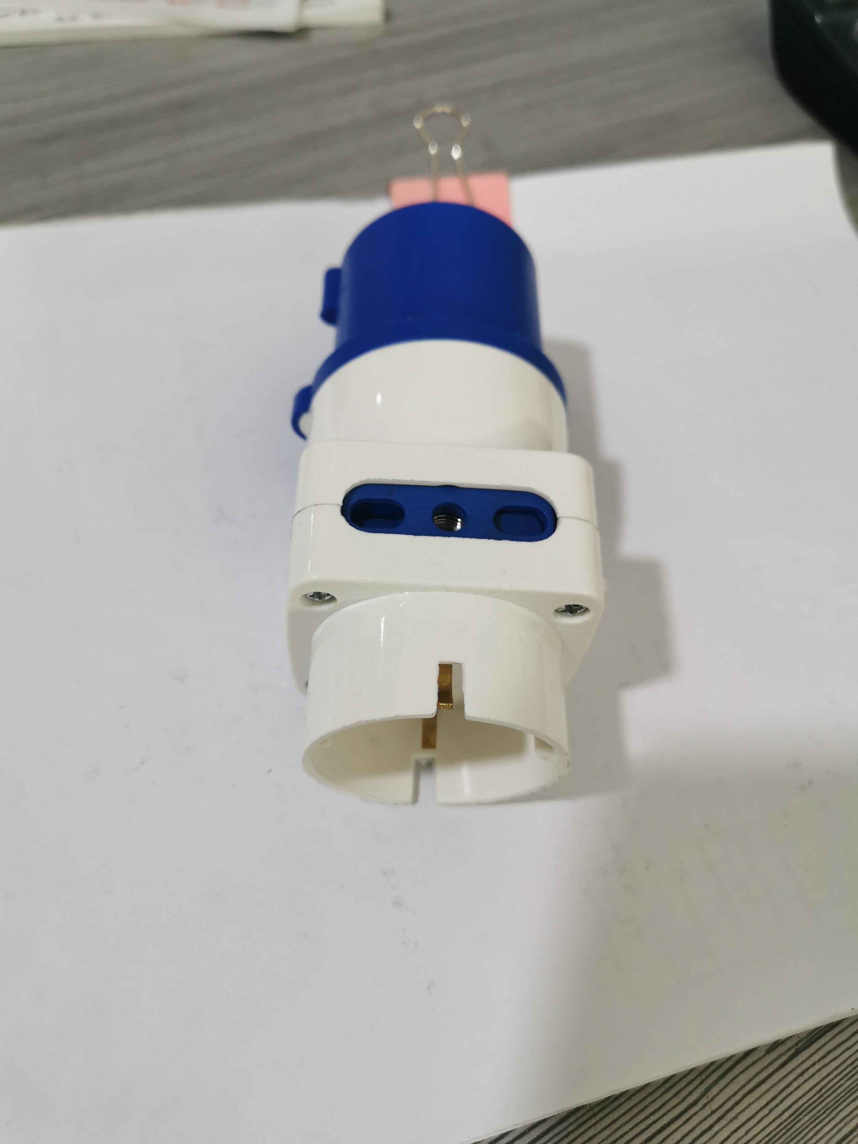 Electrical Plugs Sockets 16 Amp Industrial Plug Adaptor 2P+E Water Proof Socket Outlet