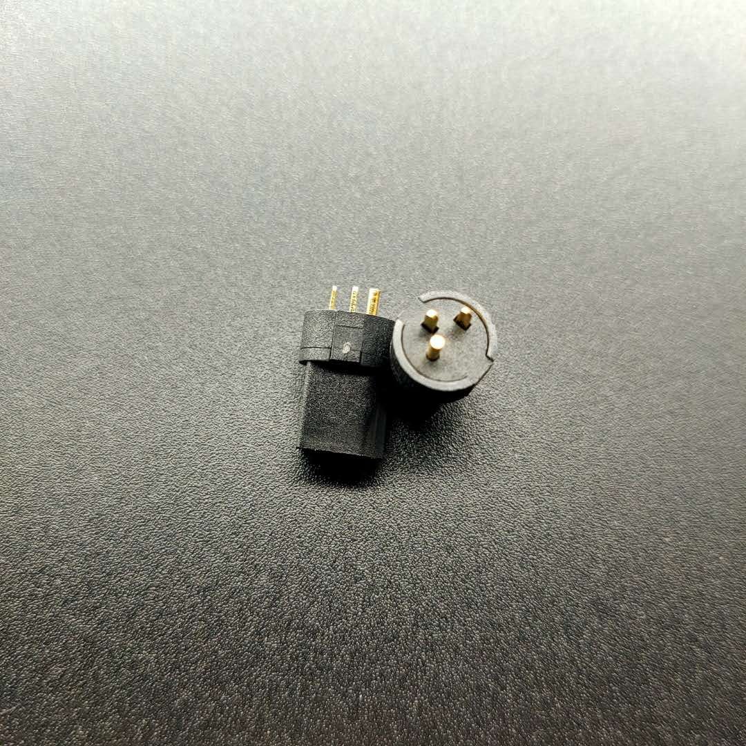 DC power socket DC097 gold-plated 3.5*1.3-pin socket three-legged vertical plug-in charging power socket