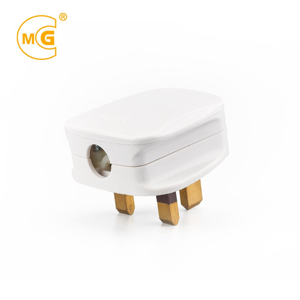 White uk standard 15Amp top plug with fused