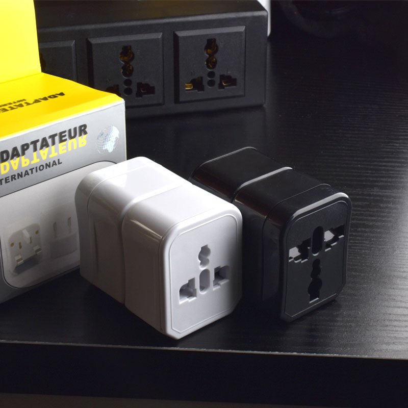 Top selling Hot Universal world portable Travel 3 in 1 charger multi plug socket 10A Adapter Power Plug Converter