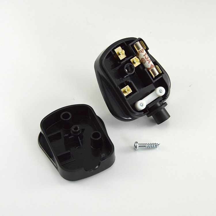 UK Plug 3 Pins Rewireable Power Plug Type G With 13A Fuse electrical plugs and sockets