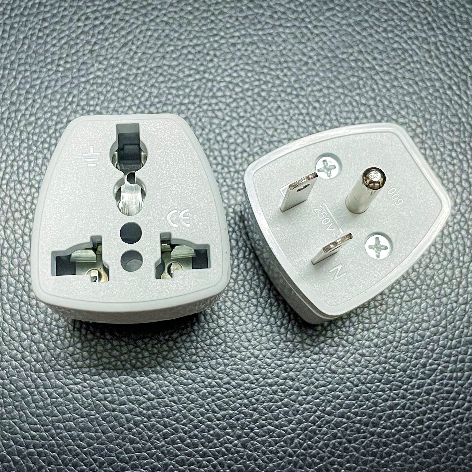 Japan Thailand U.S. socket converter to universal socket travel plug U.S. standard conversion plug