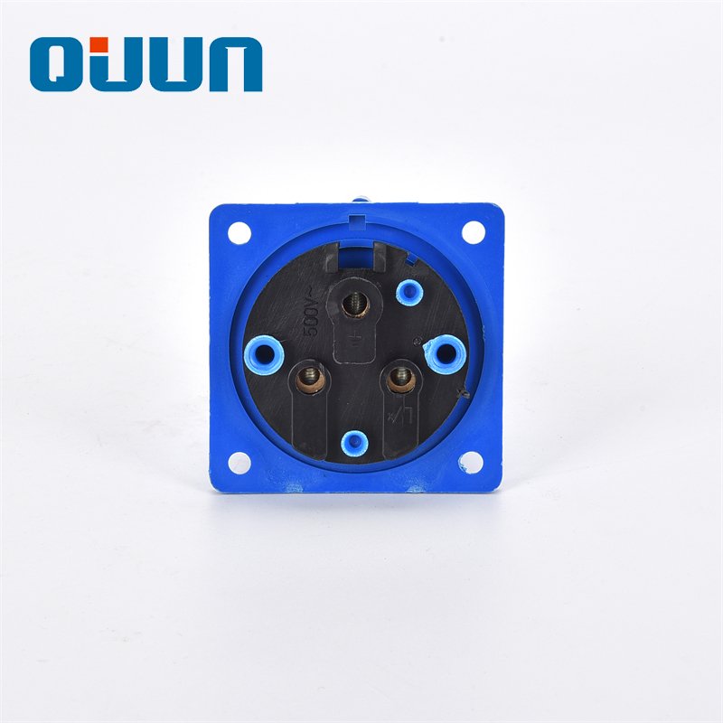 Promotion high quality industrial power plug ip44 3p panel mount plug