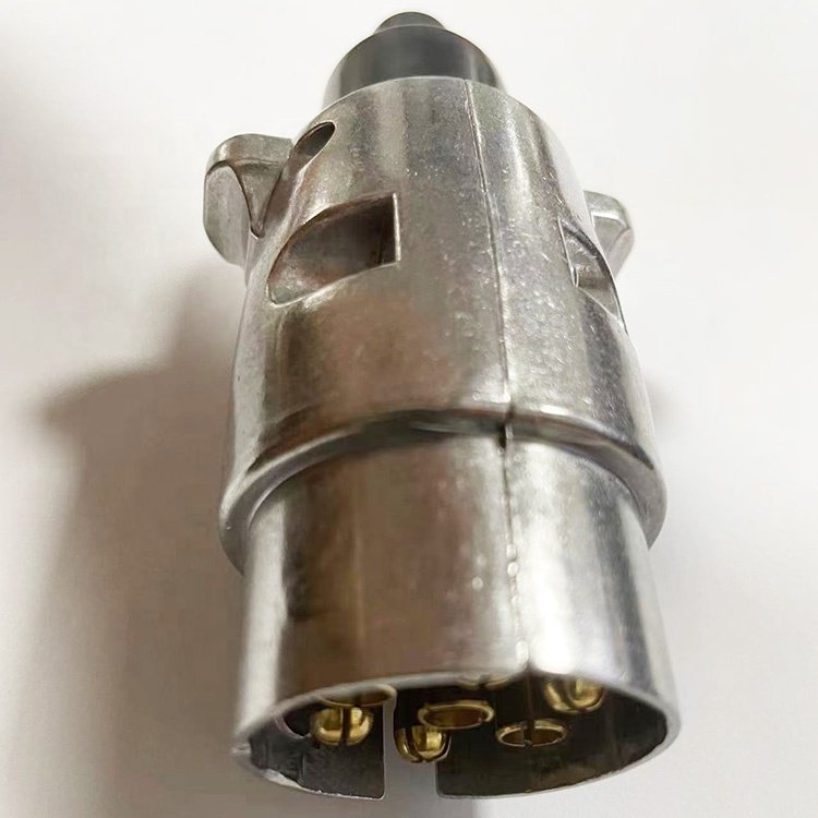 Hot Trailer Connector Plug Socket Round Male Metal Adapter 7 Pin 12V for Caravan Car Socket RV Socket