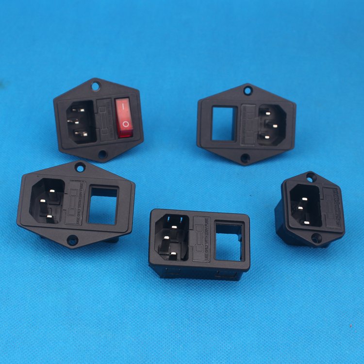 High Quality Waterproof Electrical 3 Pin Ac Power Socket IB-662 Female Outlet Ac Socket And Plug