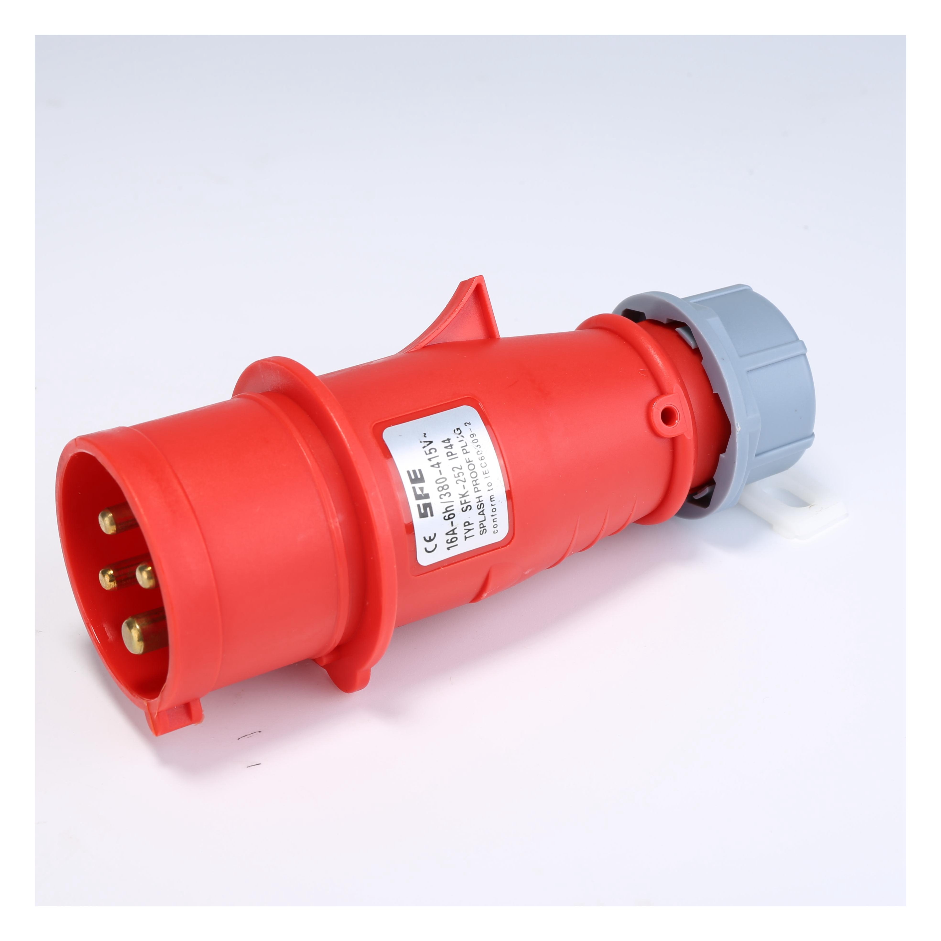 Suitable for multiple scenarios ip44 32amperes waterproof industrial plug socket