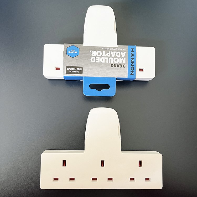 The newest UK household white 3 ways plug copper travel adaptor with best price